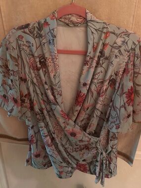 Women’s Chenault Floral Wrap Blouse in Pale Mint with Pink Blooms